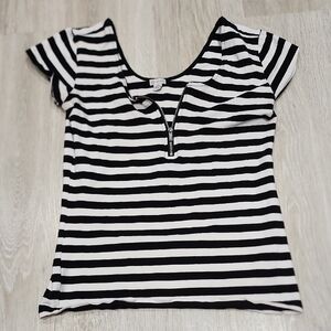 Guess Black & White Striped Short-Sleeve Zip-Front Top